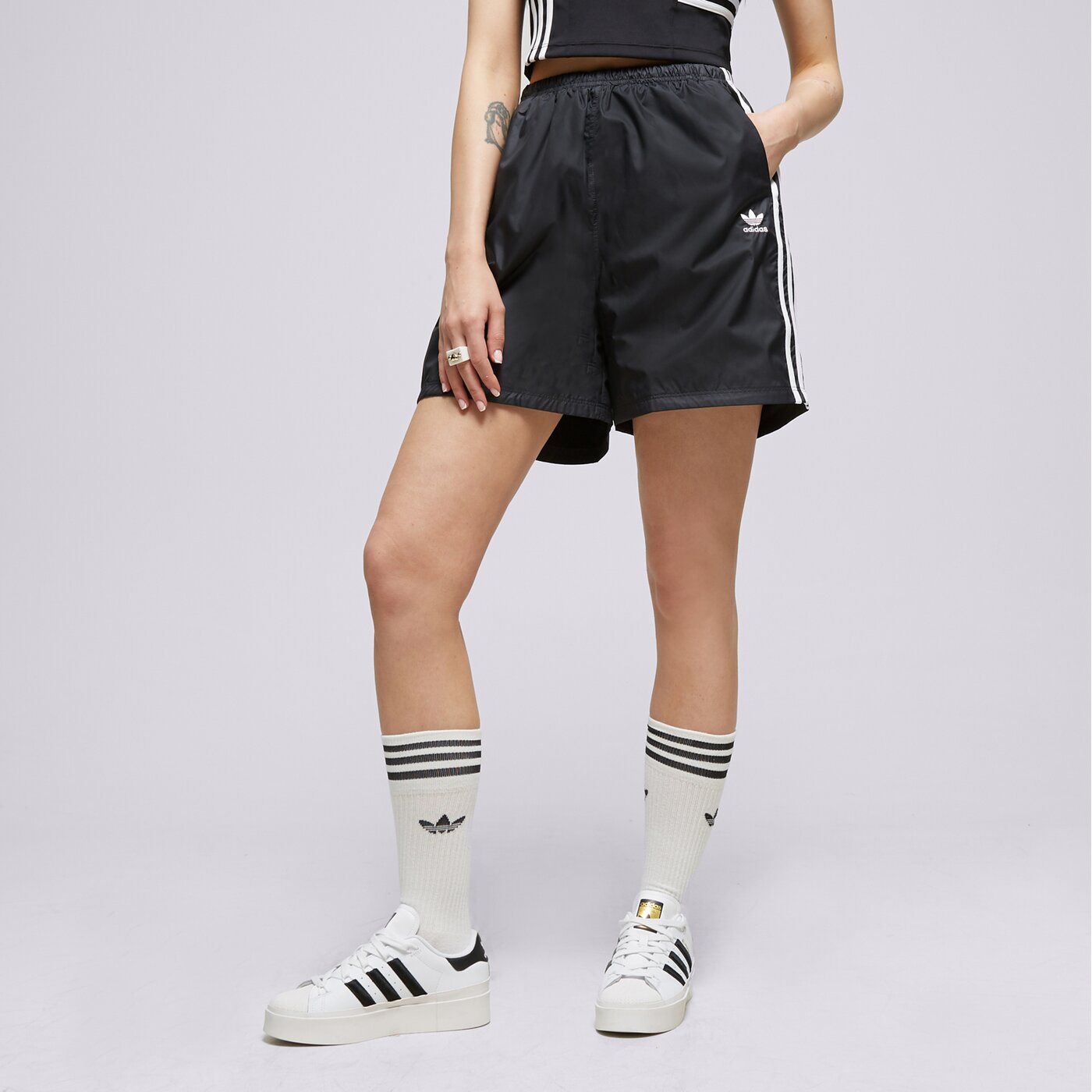 Дамски къси панталони ADIDAS ШОРТИ LONG SHORTS ib7301 цвят черен