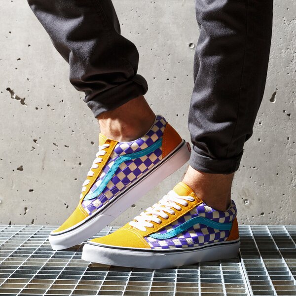 Мъжки маратонки VANS UA OLD SKOOL vn0a38g1vkh1 цвят жълт