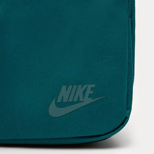 Дамски сак NIKE ЧАНТА NK ELMNTL PRM CRSSBDY dn2557-381 цвят зелен