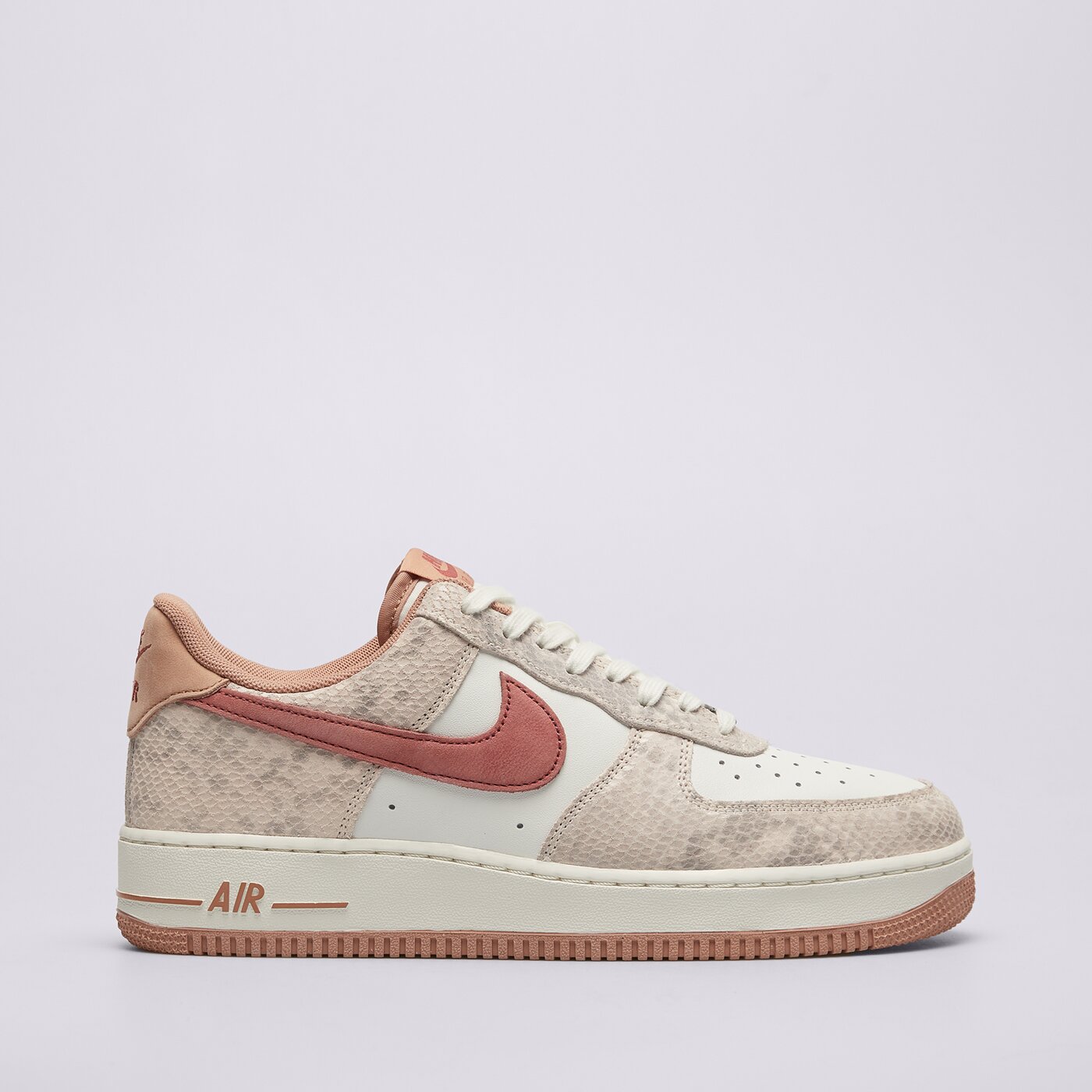Мъжки маратонки NIKE AIR FORCE 1 '07 LV8 hf2898-100 цвят бял