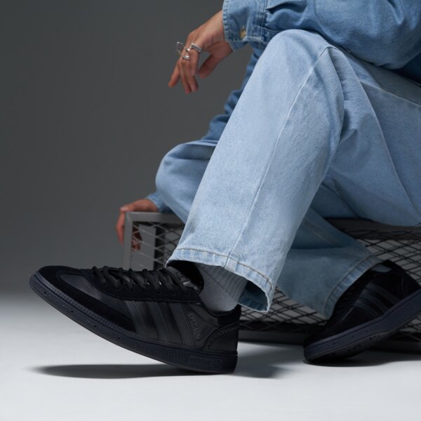 Мъжки маратонки ADIDAS HANDBALL SPEZIAL  jq8294 цвят черен