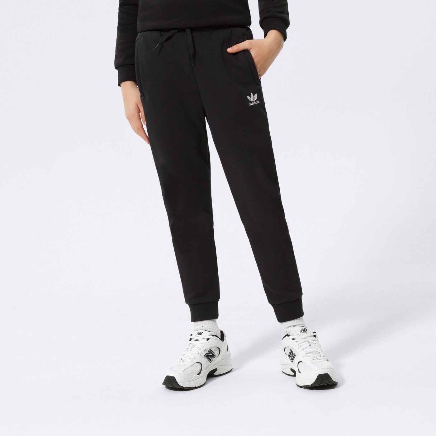 Детски панталони ADIDAS ПАНТАЛОНИ PANTS BOY h32406 цвят черен