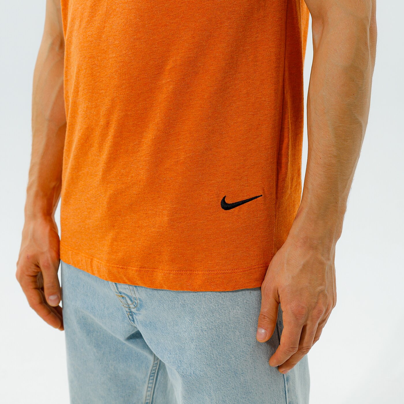 Мъжка тениска NIKE ТЕНИСКА M NSW TEE SUSTAINABILITY dm2386-816 цвят оранжев