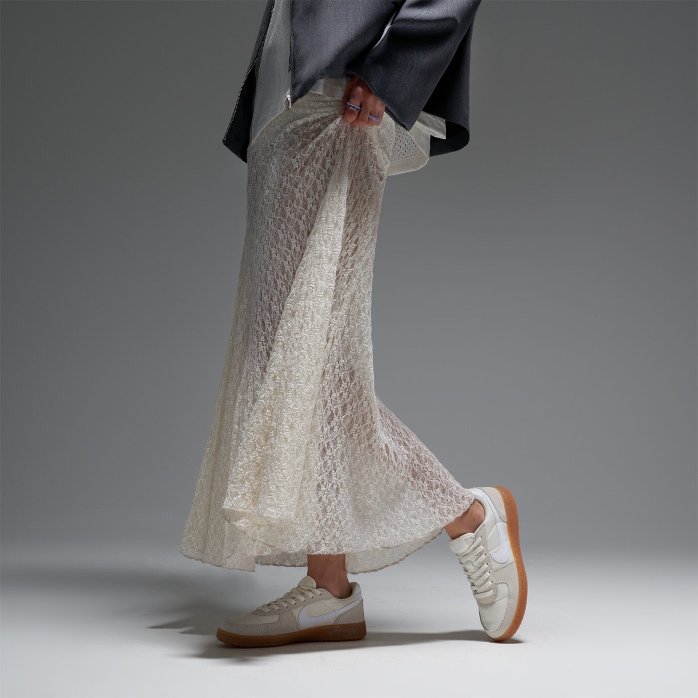 Детски маратонки NIKE FIELD GENERAL BG if0465-102 цвят кремав