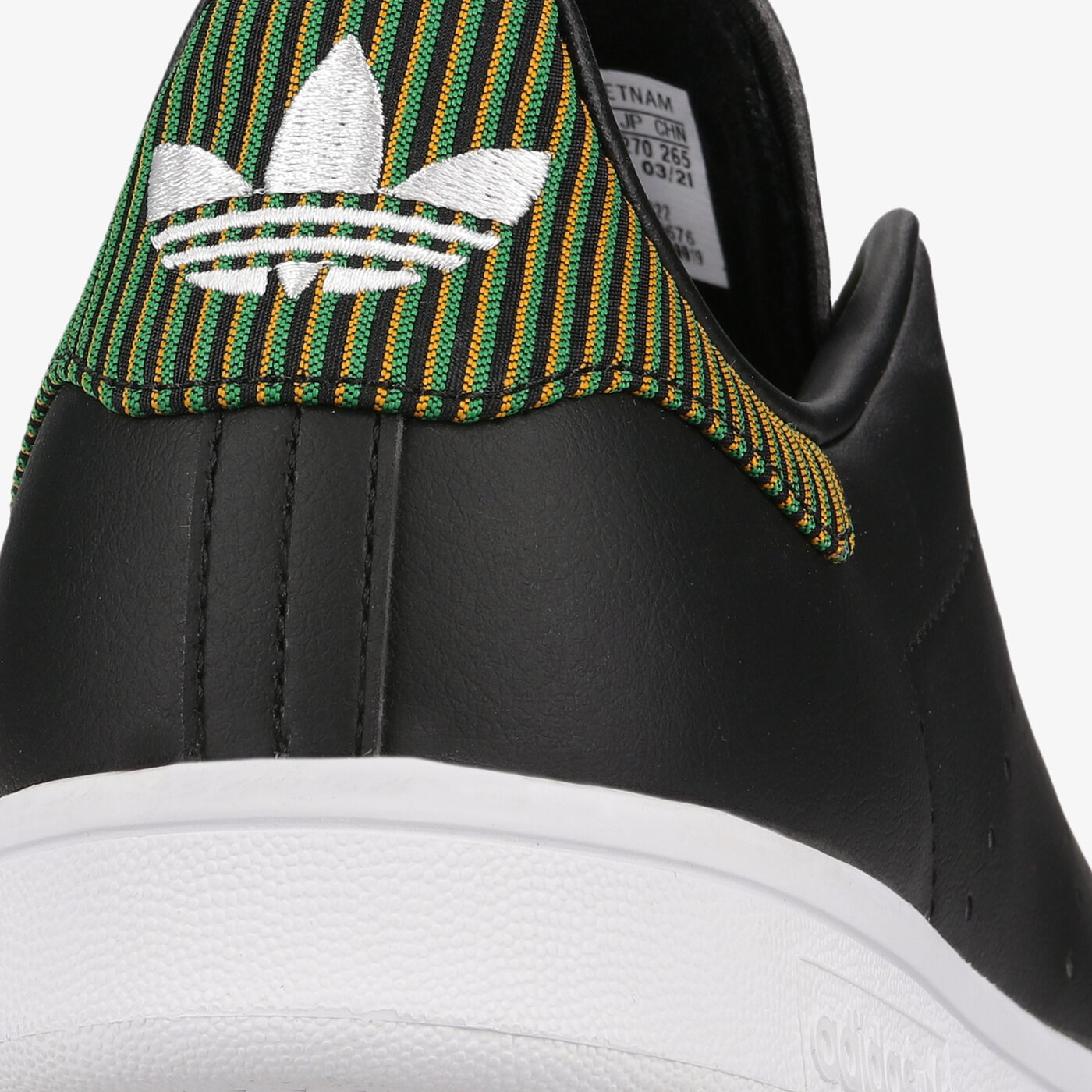 Мъжки маратонки ADIDAS STAN SMITH  h04322 цвят черен