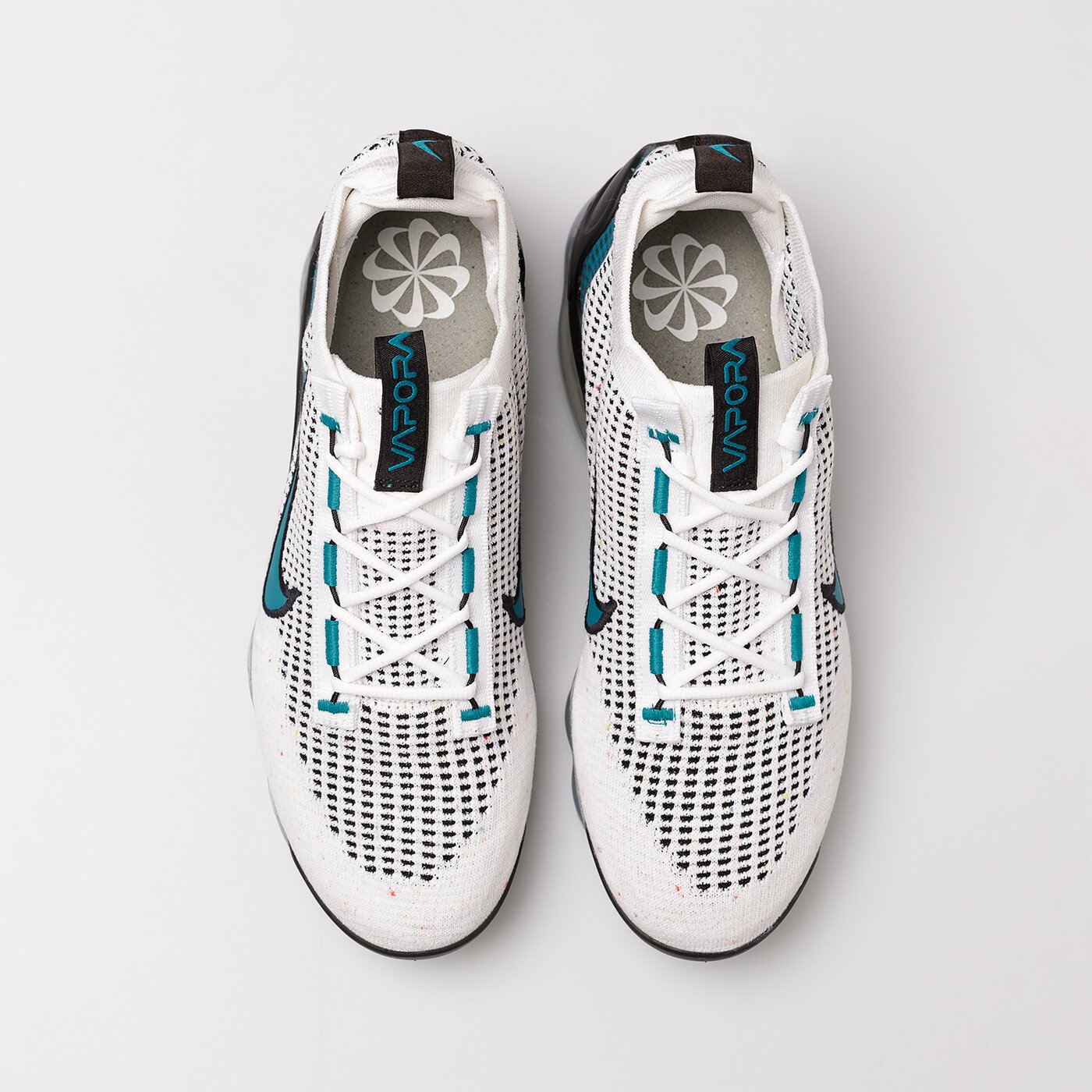 Мъжки маратонки NIKE VAPORMAX 2021 FK dq3974-100 цвят бял