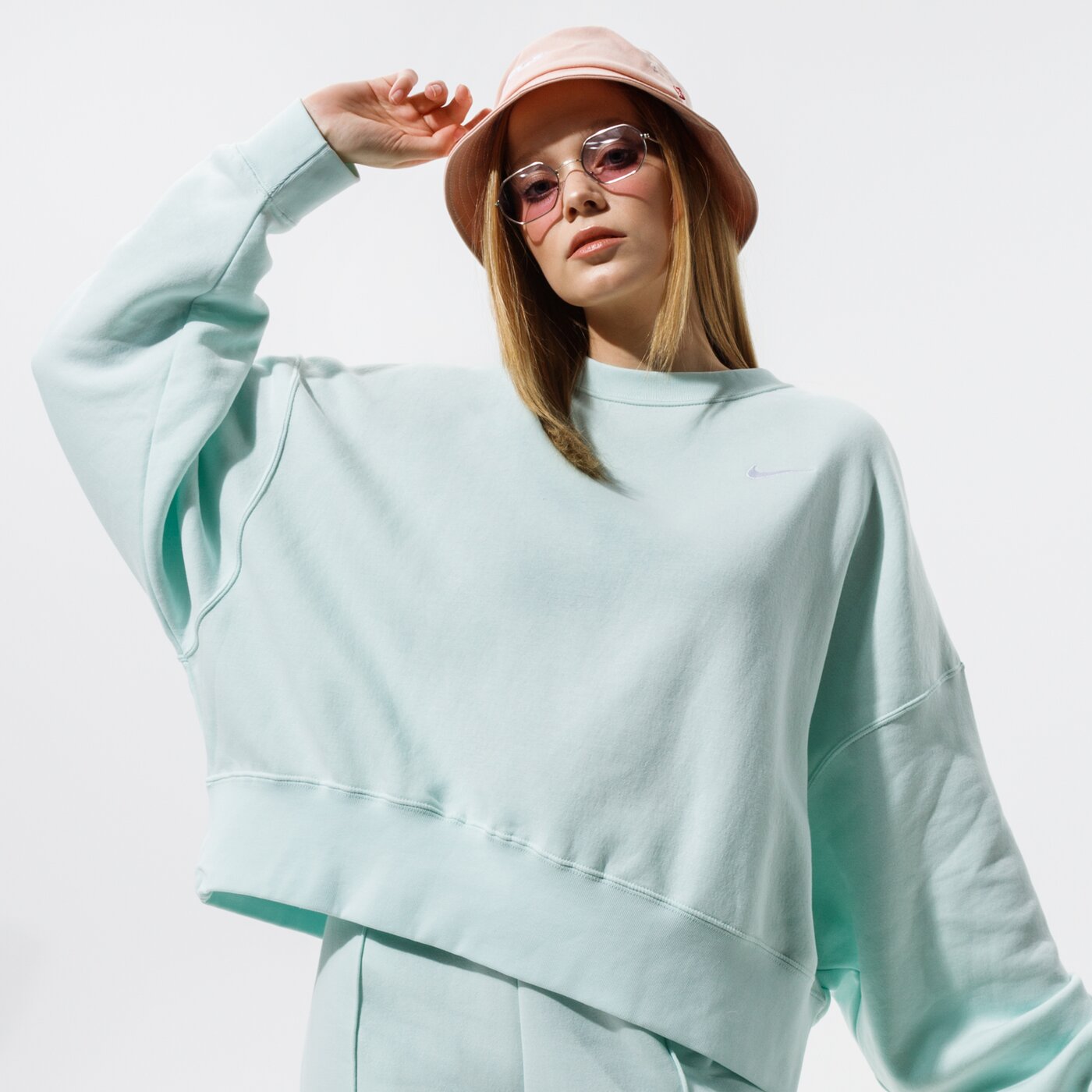 Дамски суичър NIKE СУИТЧЪР SPORTSWEAR ESSENTIALS ck0168-394 цвят син