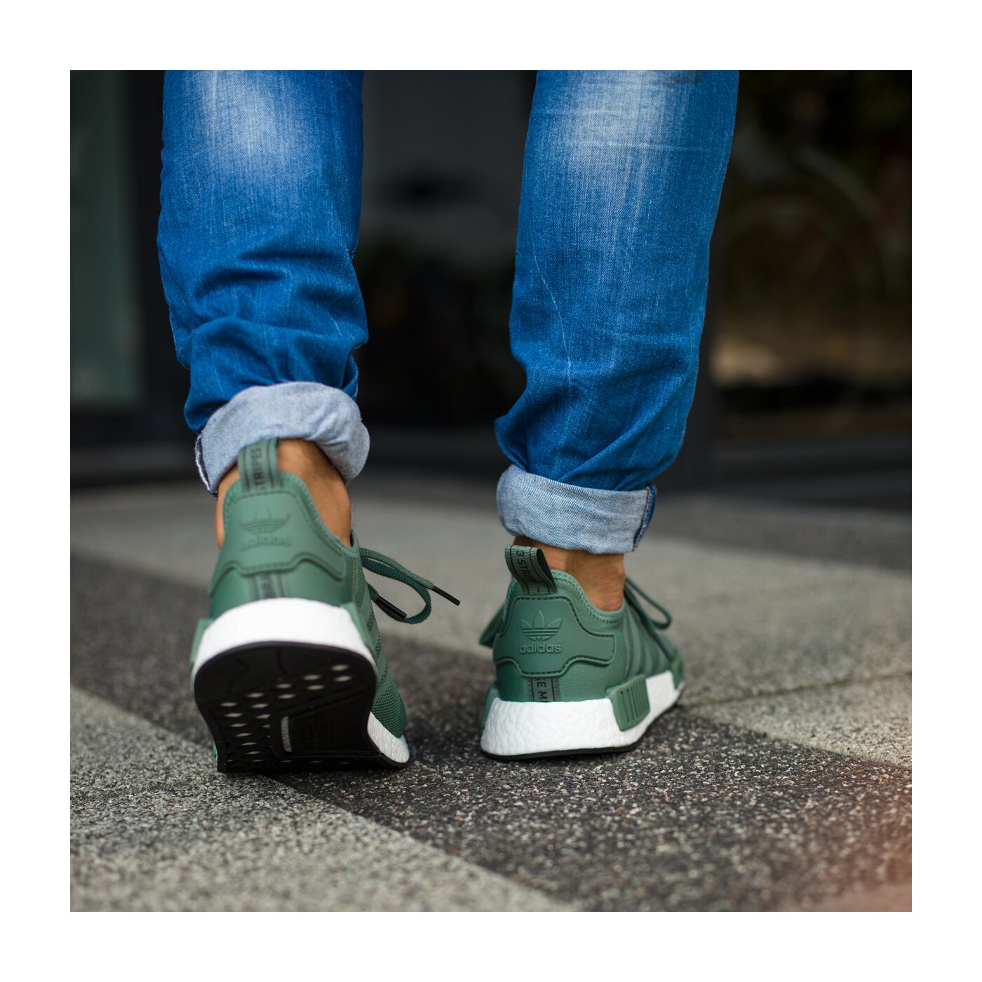 Мъжки маратонки ADIDAS NMD_R1 by9692 цвят зелен