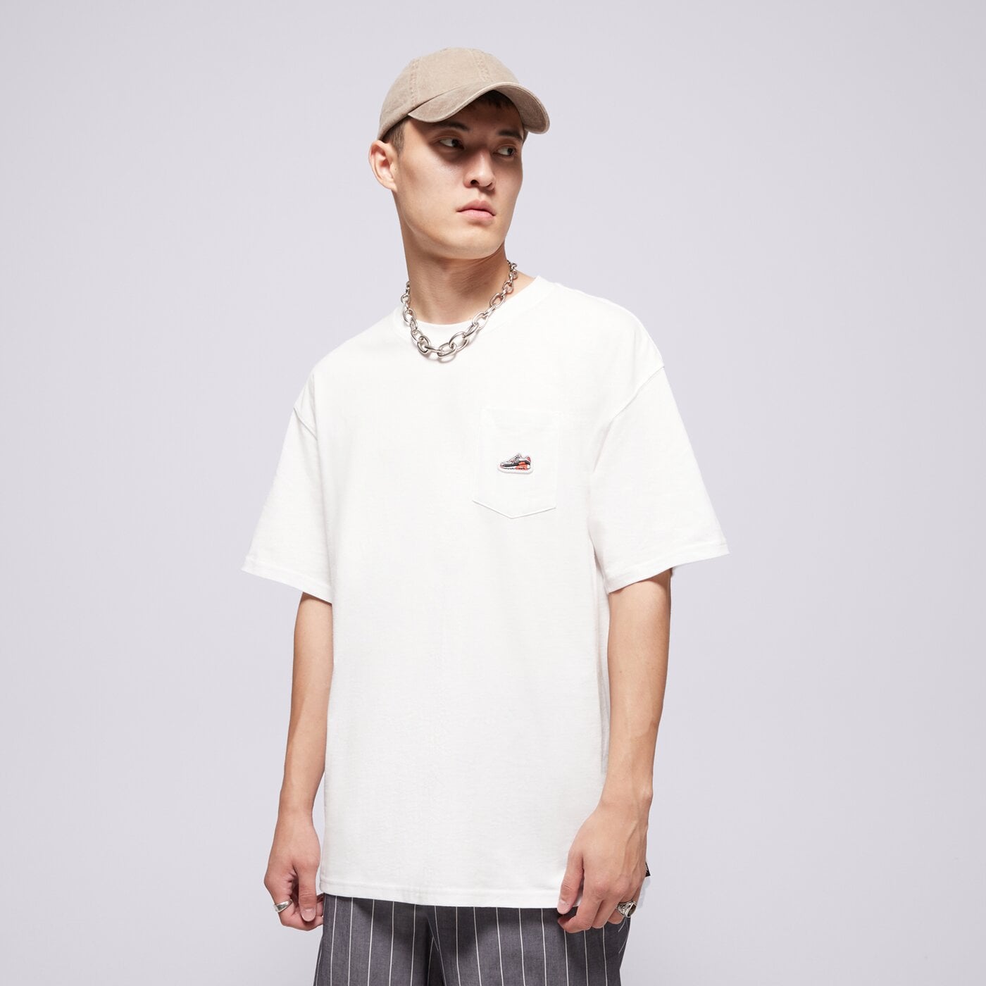 Мъжка тениска NIKE ТЕНИСКА M NSW TEE ACCS PATCH CNCT FA25 hq9242-100 цвят бял