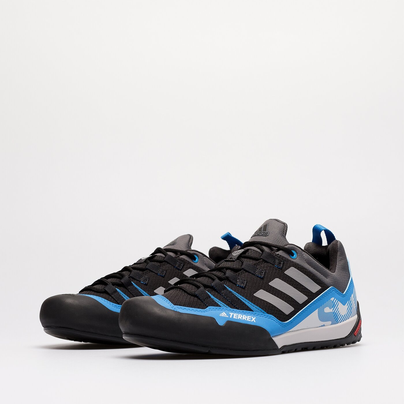 Мъжки туристически обувки ADIDAS TERREX SWIFT SOLO 2 s24011 цвят черен