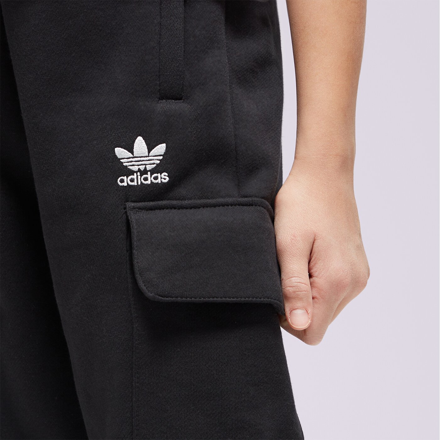 Детски панталони ADIDAS ПАНТАЛОНИ FLEE. CARGO U il2487 цвят черен