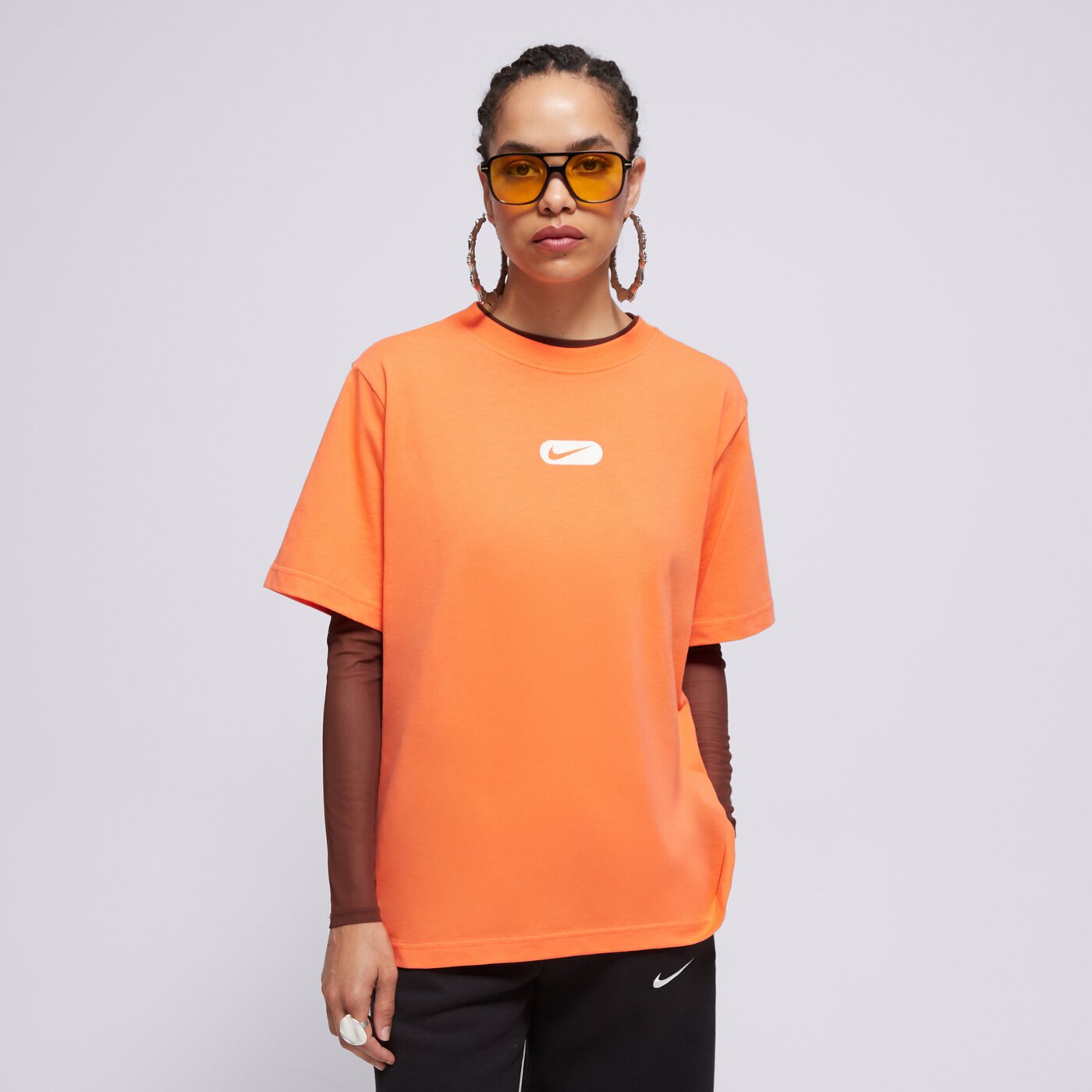 Дамска тениска NIKE ТЕНИСКА W NSW CLUB SWOOSH SS TEE OC hq1698-842 цвят оранжев