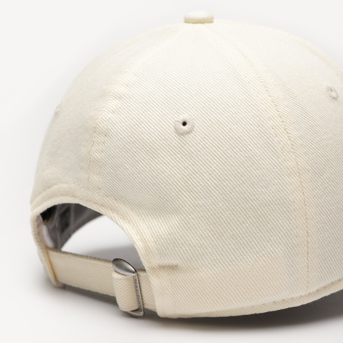 Дамска шапка с козирка NEW ERA ШАПКА WMNS BUTTERFLY 940 NYY NEW YORK YANKEES 60358048 цвят бежов