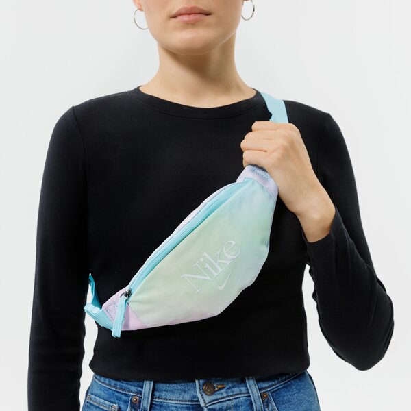 Дамска чанта за кръст NIKE ЧАНТА ЗА КРЪСТ NK HERITAGE WAISTPACK SML FEM dj8068-482 цвят многоцветен