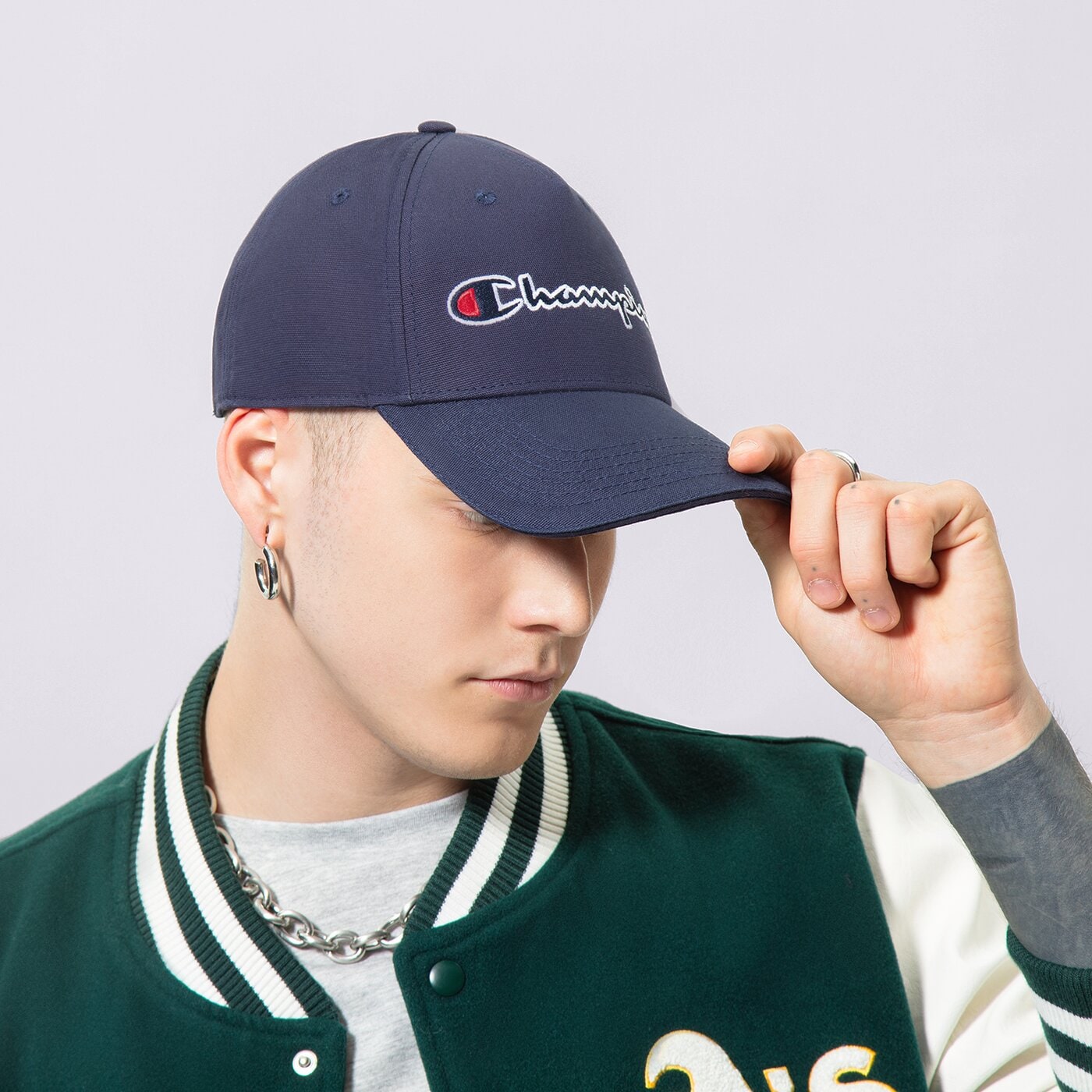 Мъжка шапка с козирка CHAMPION ШАПКА BASEBALL CAP 800712bs538 цвят тъмносин
