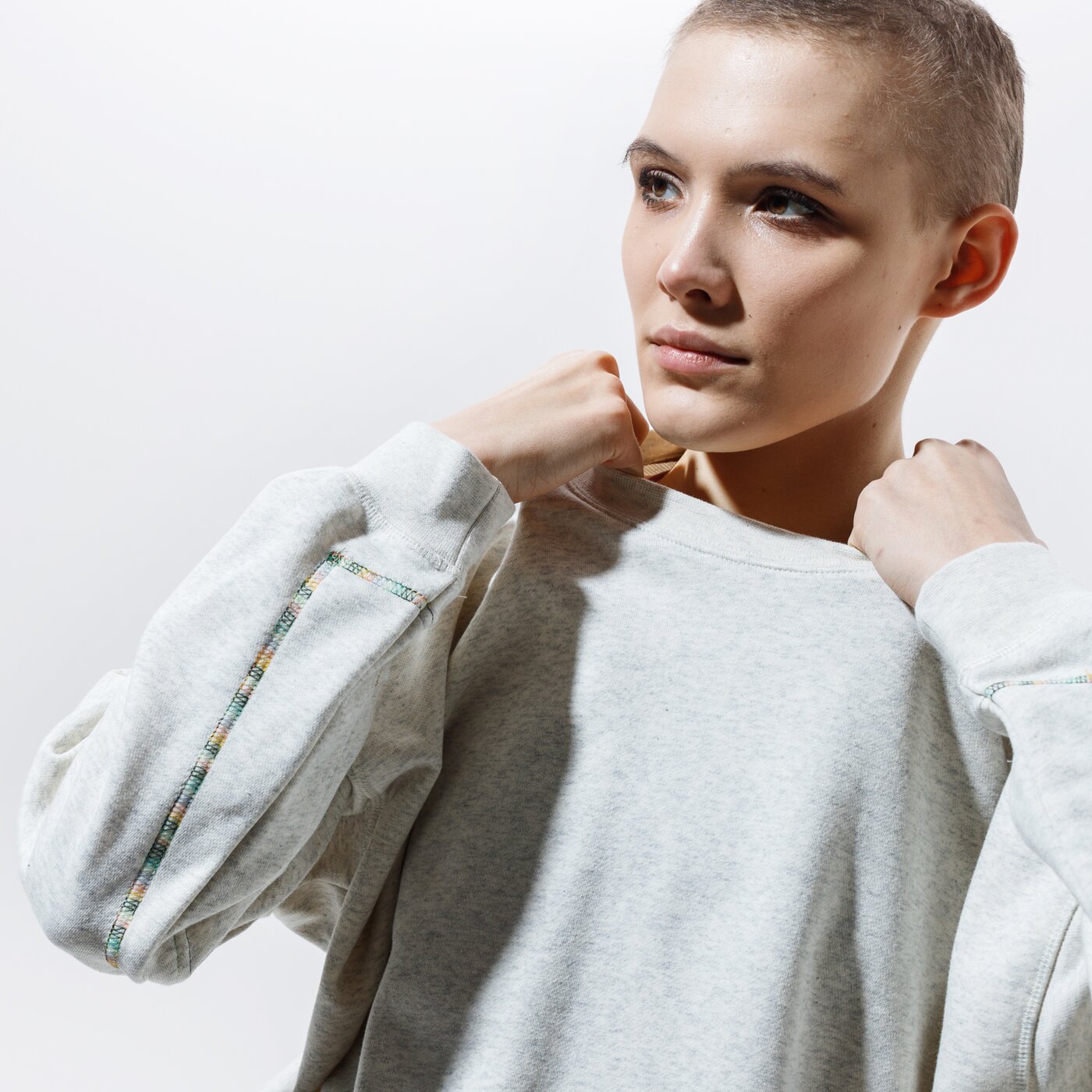 Дамски суичър NIKE СУИТЧЪР SPORTSWEAR cz9243-141 цвят бял