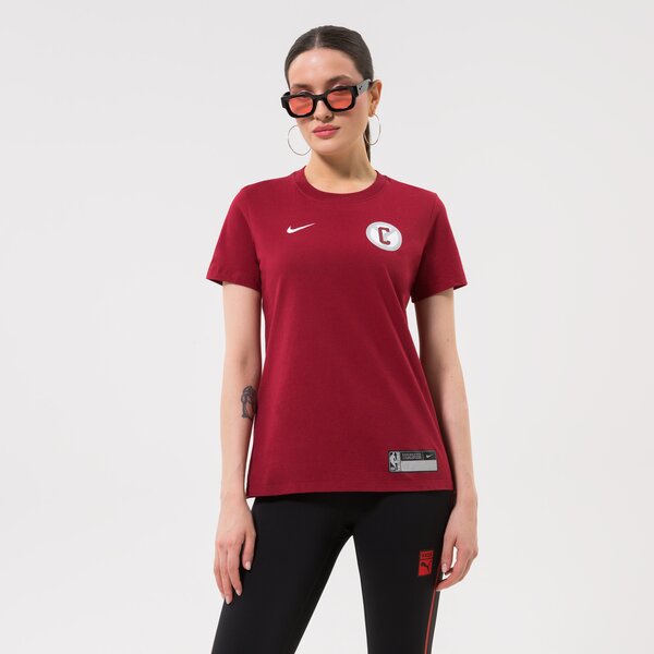 Дамска тениска NIKE ТЕНИСКА CHI W NK ES CE CREW TEE NBA dv6407-698 цвят бордо