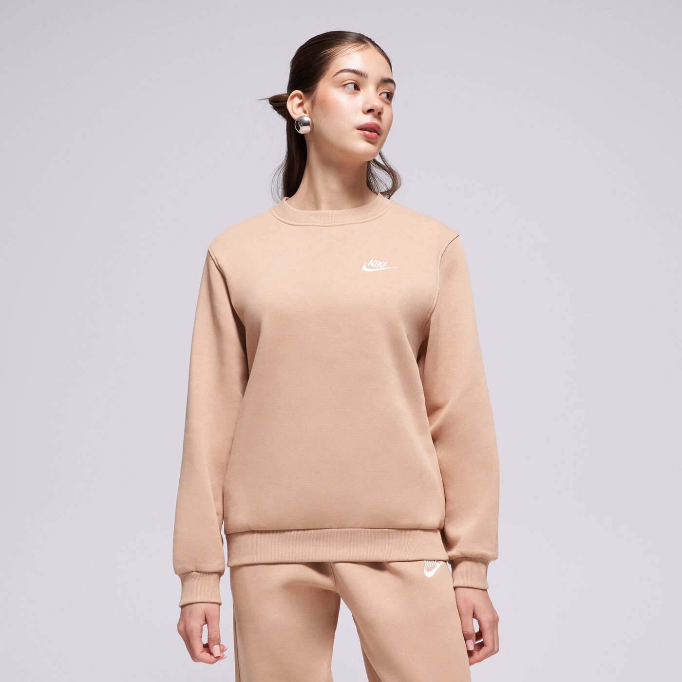 Детски суичър NIKE СУИТЧЪР K NSW CLUB FLC CREW LS LBR GIRL fd3006-200 цвят кафяв