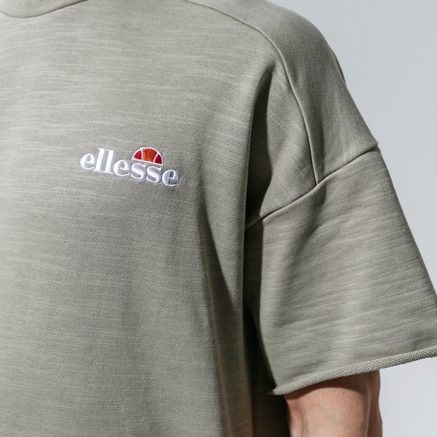 Мъжки суичър ELLESSE СУИТЧЪР SMETTILA SWEATSHIRT KHA shj11946506 цвят каки