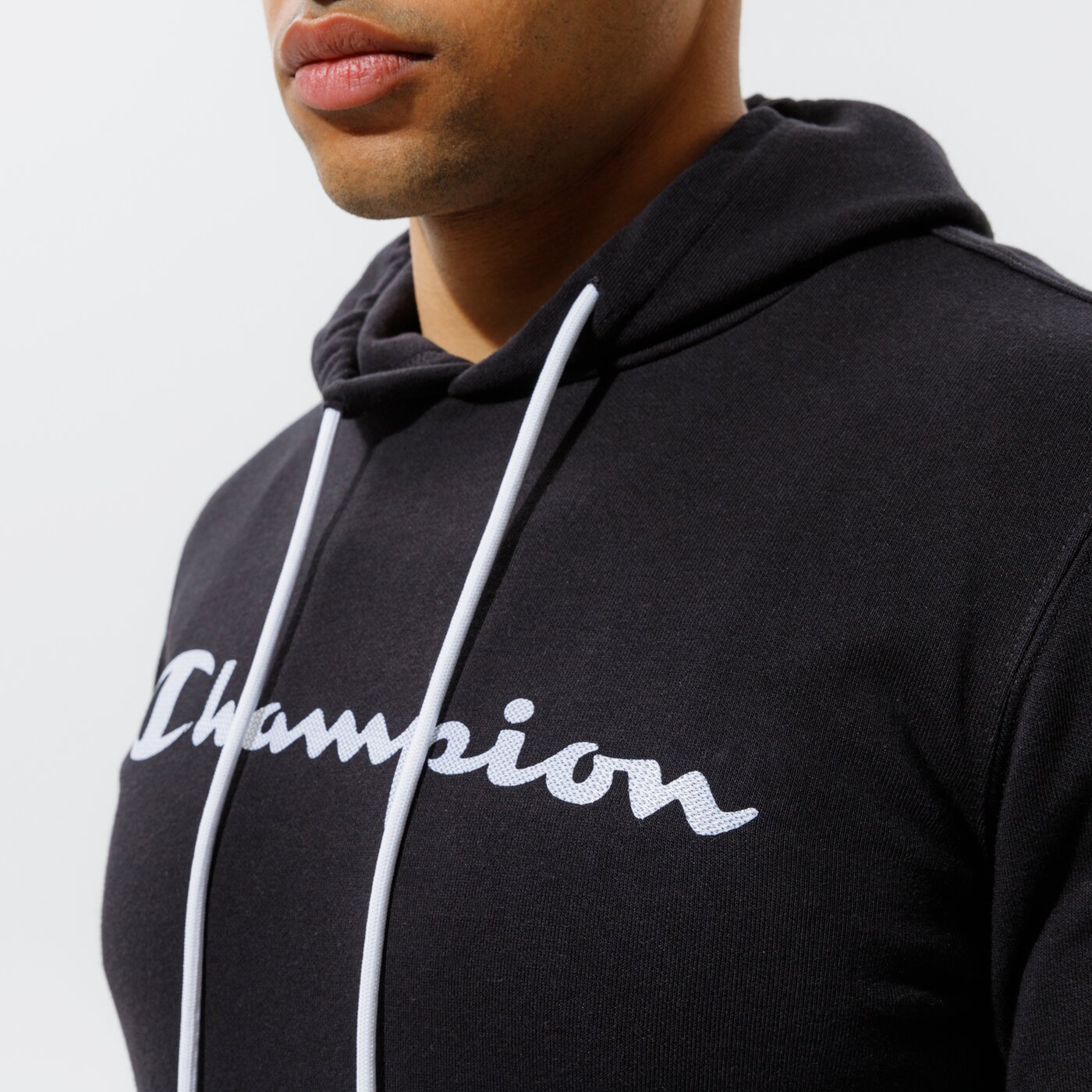 Мъжки суичър CHAMPION СУИТЧЪР С КАЧУЛКА HOODED SWEATSHIRT 214138kk001 цвят черен