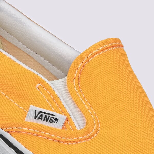 Дамски маратонки VANS UA CLASSIC SLIP-ON vn0a4u38wt41 цвят оранжев