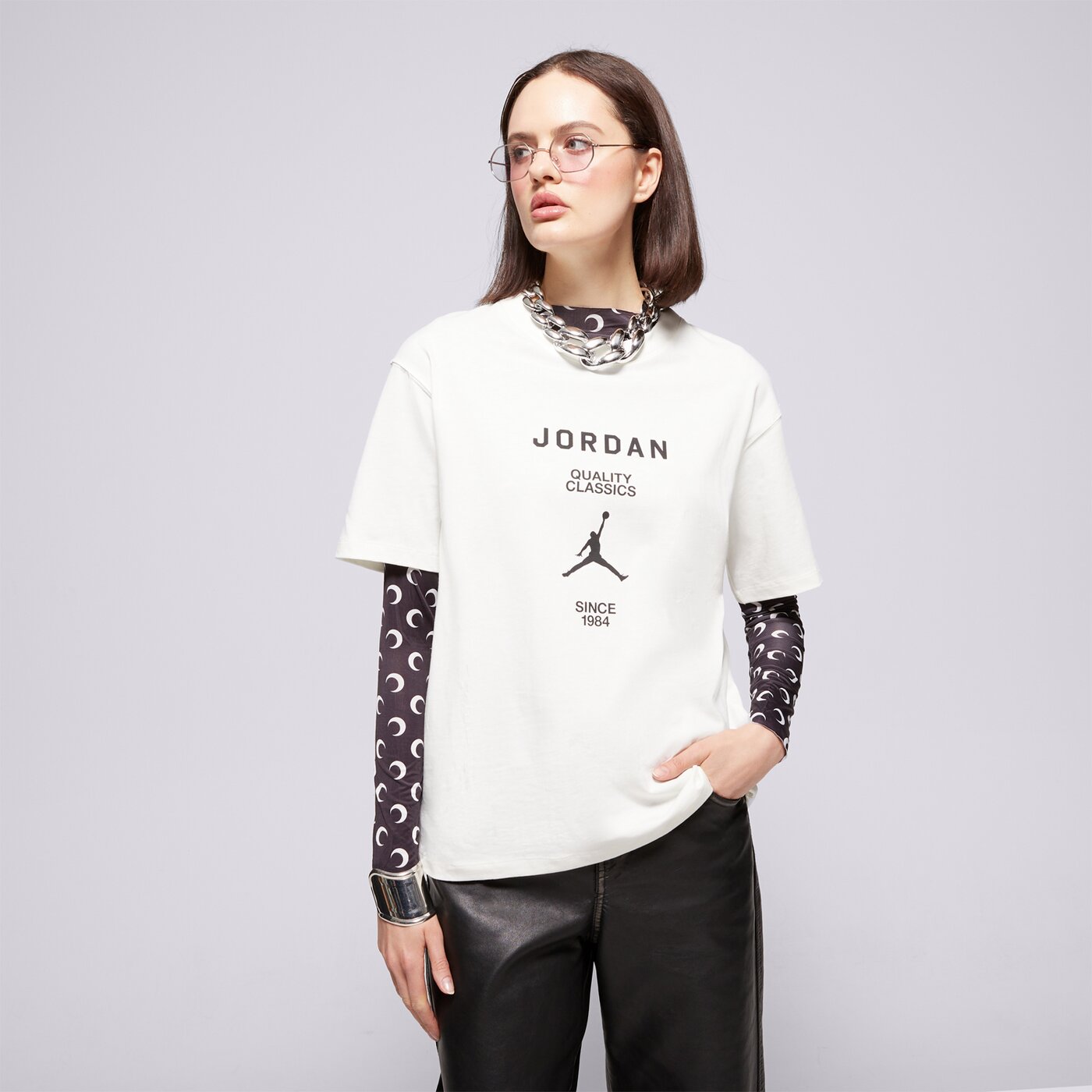 Дамска тениска ТЕНИСКА W JORDAN SS GF GFX TEE JQC fz0617-133 цвят бежов