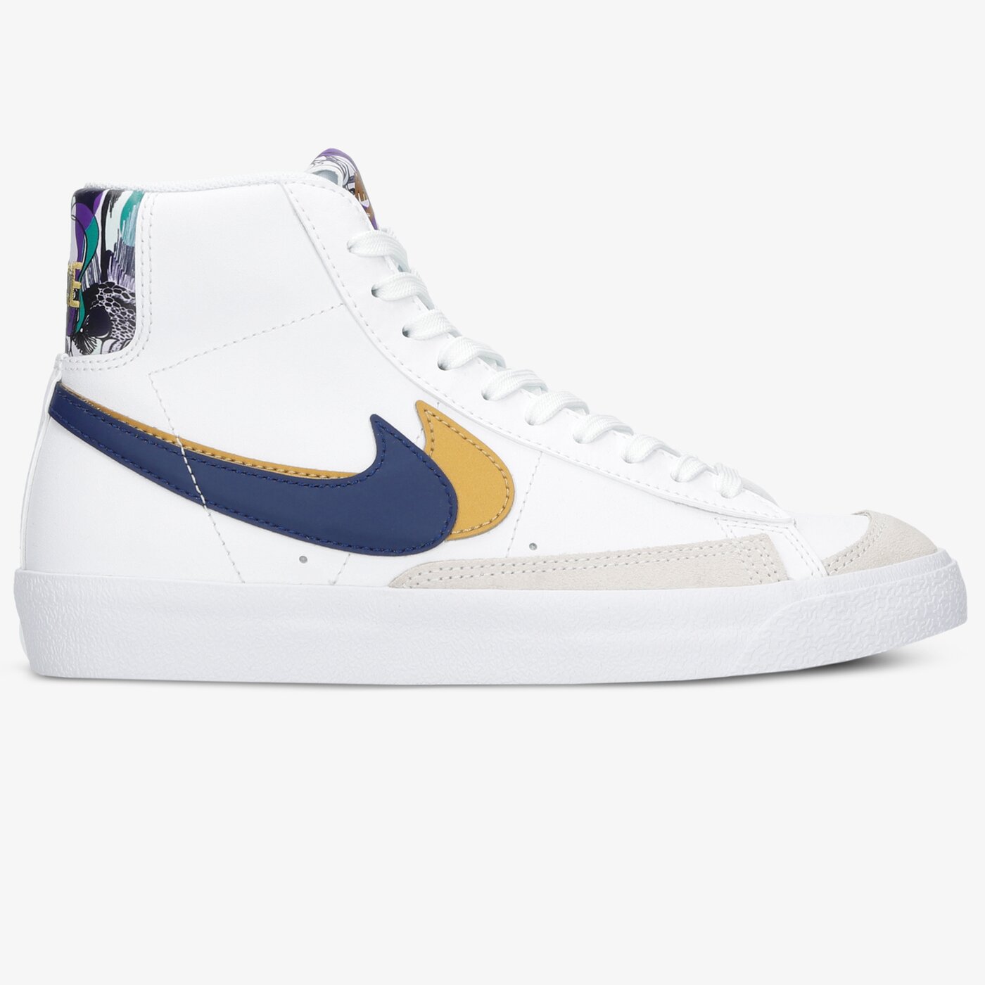 Детски маратонки NIKE BLAZER MID '77 SE dd1847-102 цвят бял
