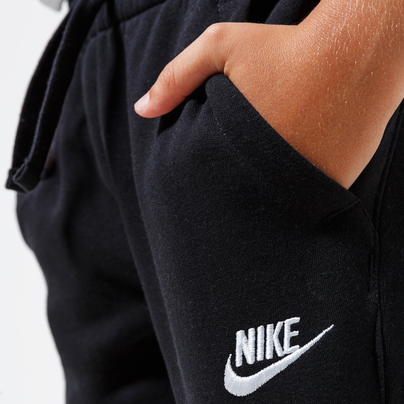 Детска тениска NIKE КОМПЛЕКТ SPORTSWEAR BOY bv3634-010 цвят черен