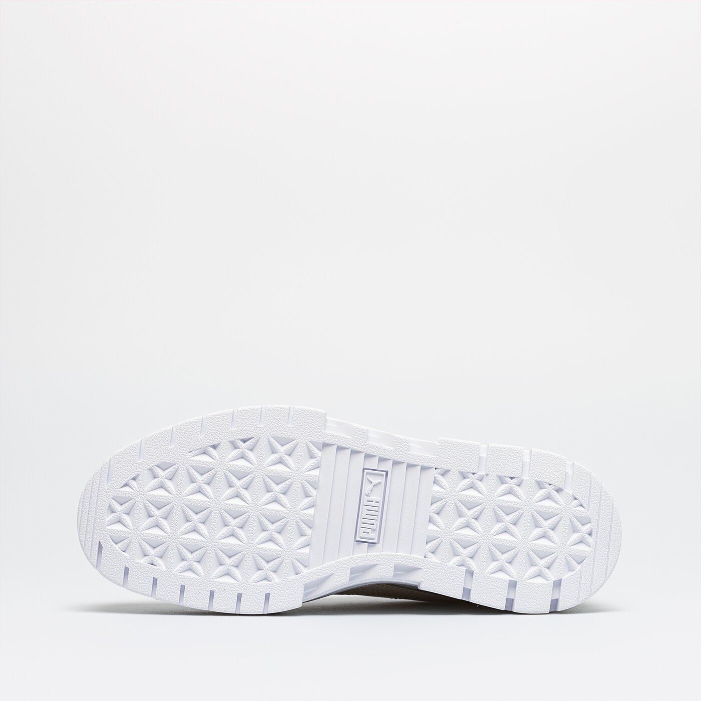 Дамски маратонки PUMA MAYZE LUXE WNS 38399503 цвят бял