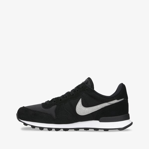 Дамски маратонки NIKE W INTERNATIONALIST at0075-001 цвят черен