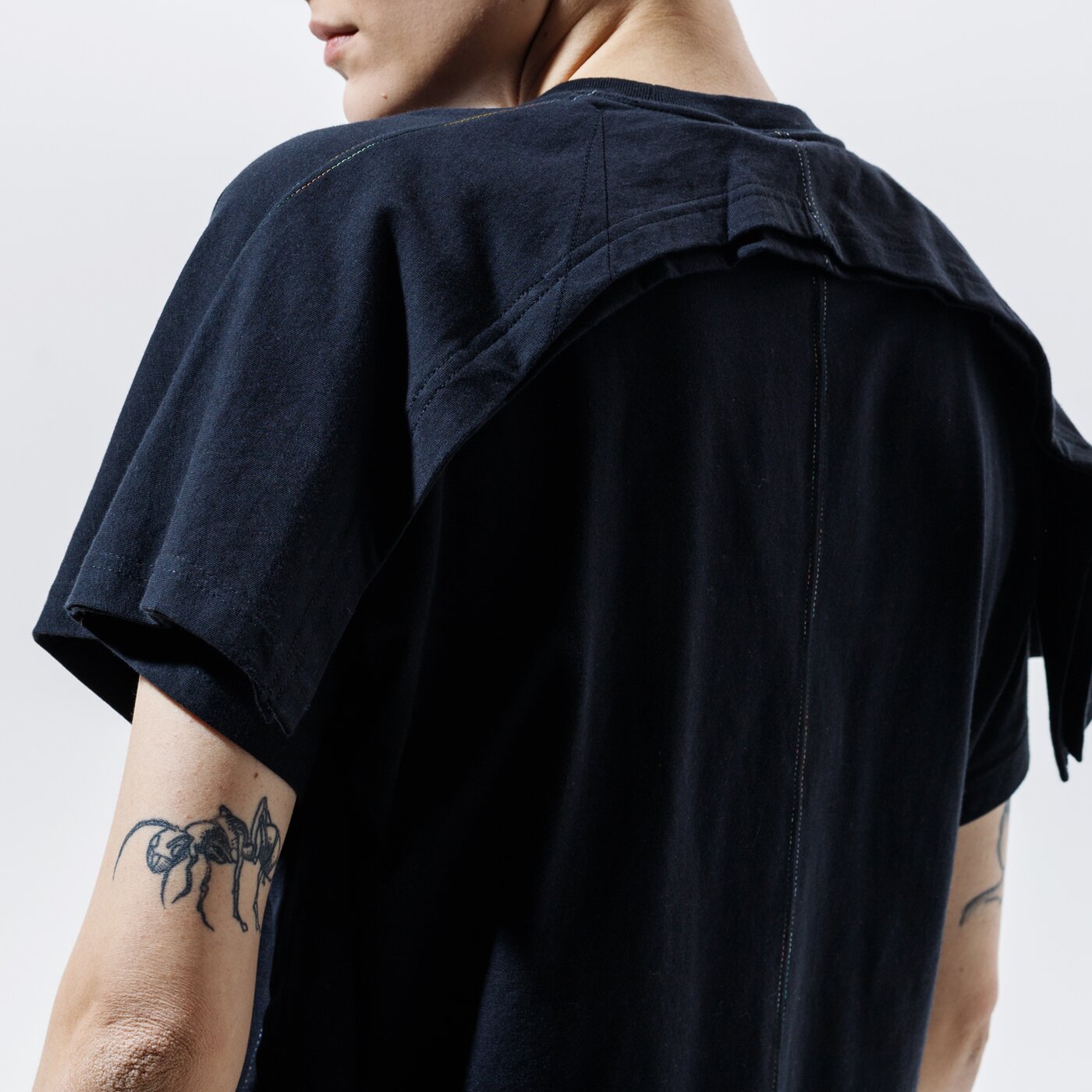 Дамска тениска NIKE ТЕНИСКА SPORTSWEAR cz8355-010 цвят черен