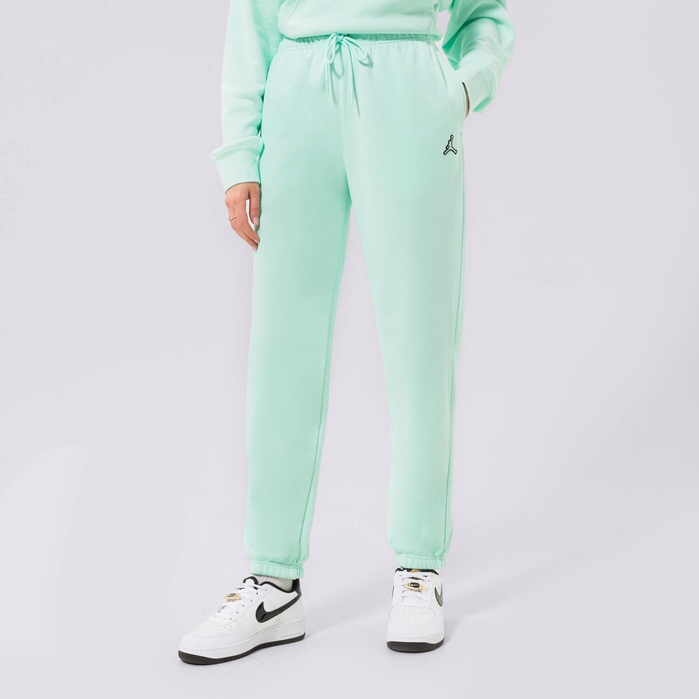 Дамски панталони JORDAN ПАНТАЛОНИ ESSENTIAL JOGGERS dn4575-379 цвят мента