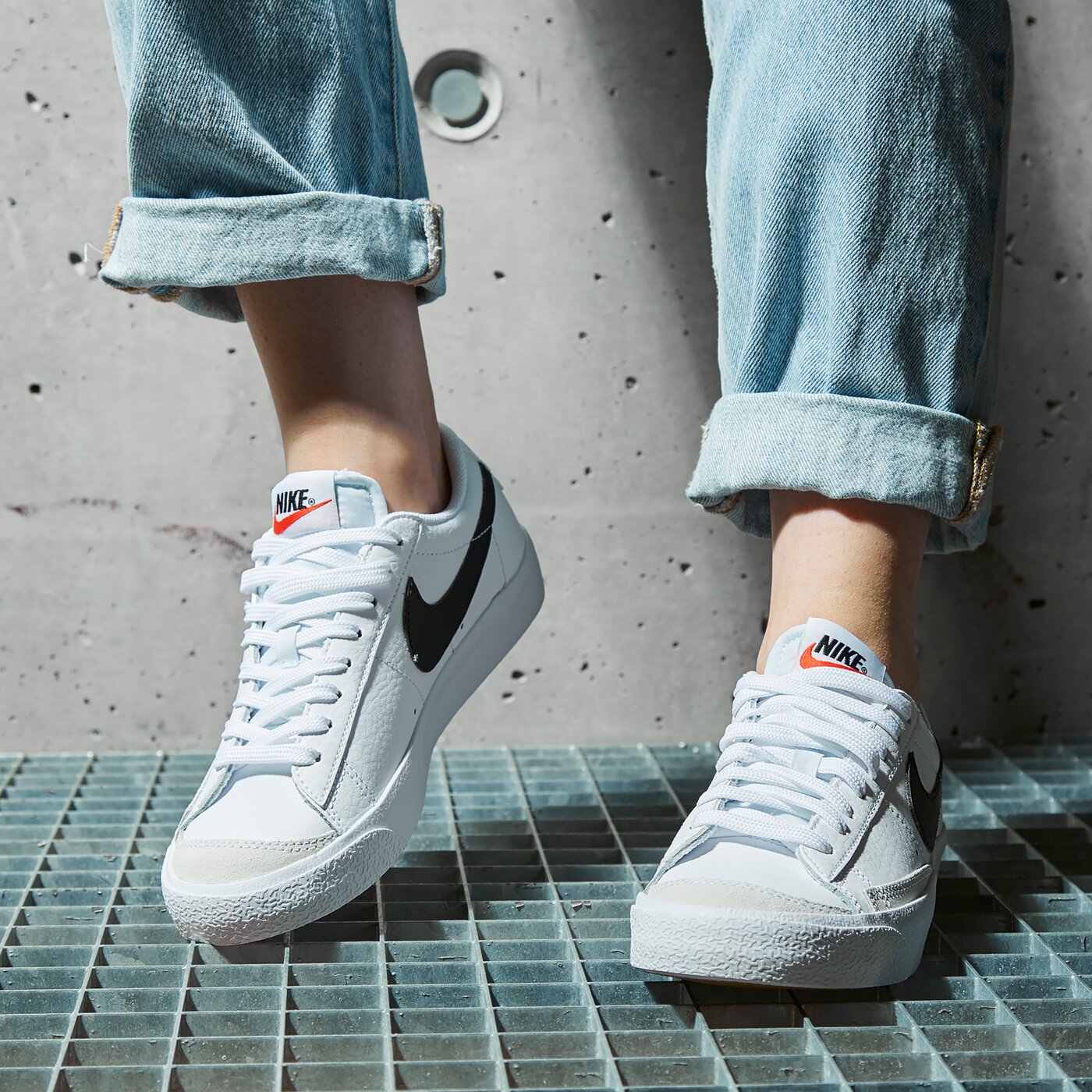 Детски маратонки NIKE BLAZER LOW '77 da4074-101 цвят бял