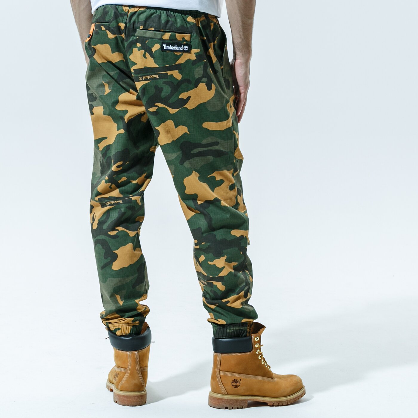 Мъжки панталони TIMBERLAND ПАНТАЛОНИ YC CAMO UTILITY JOGGER tb0a2ahgan71 цвят многоцветен