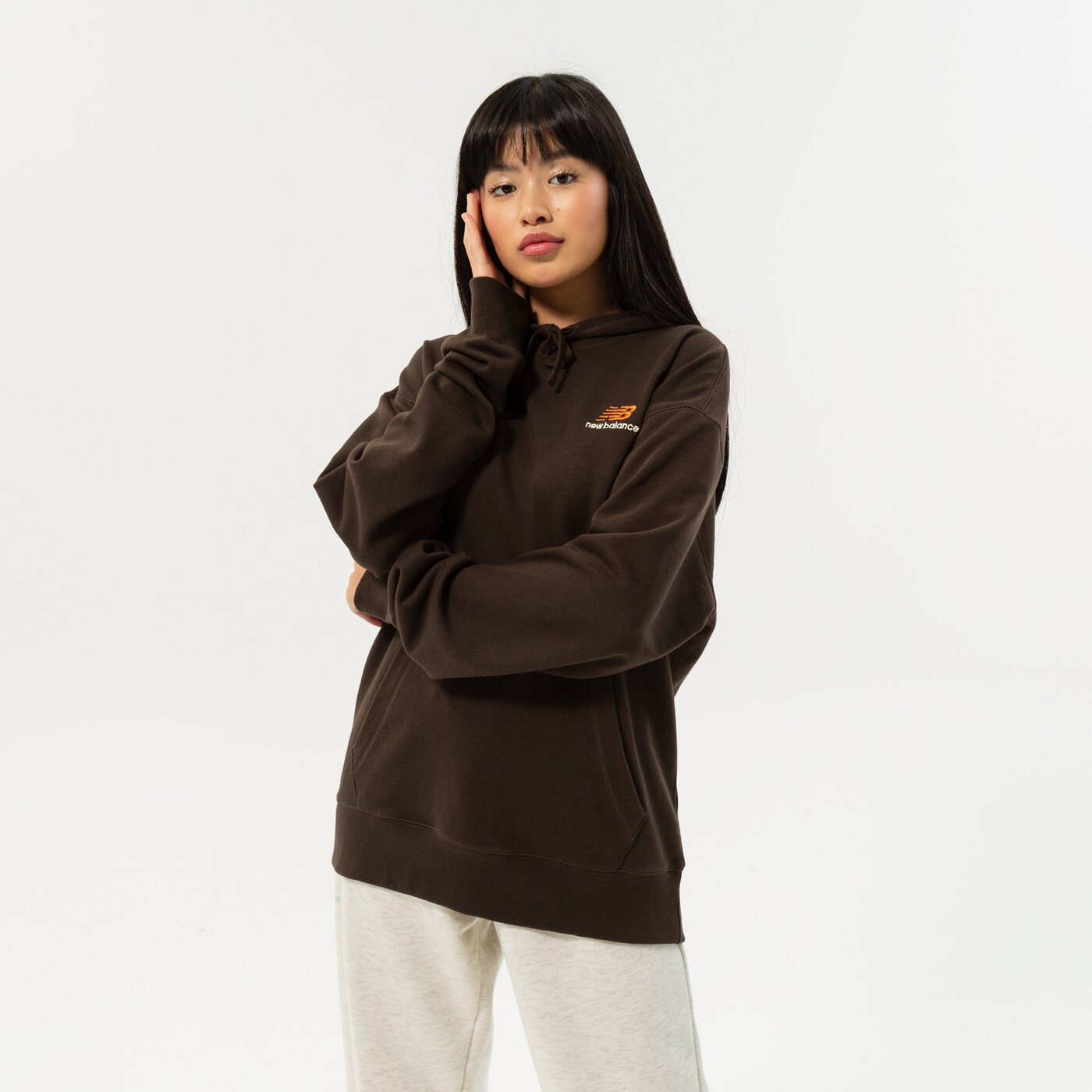 Мъжки суичър NEW BALANCE СУИТЧЪР С КАЧУЛКА NB ESSENTIALS UNI-SSENTIALS PO ut21500rhe цвят кафяв