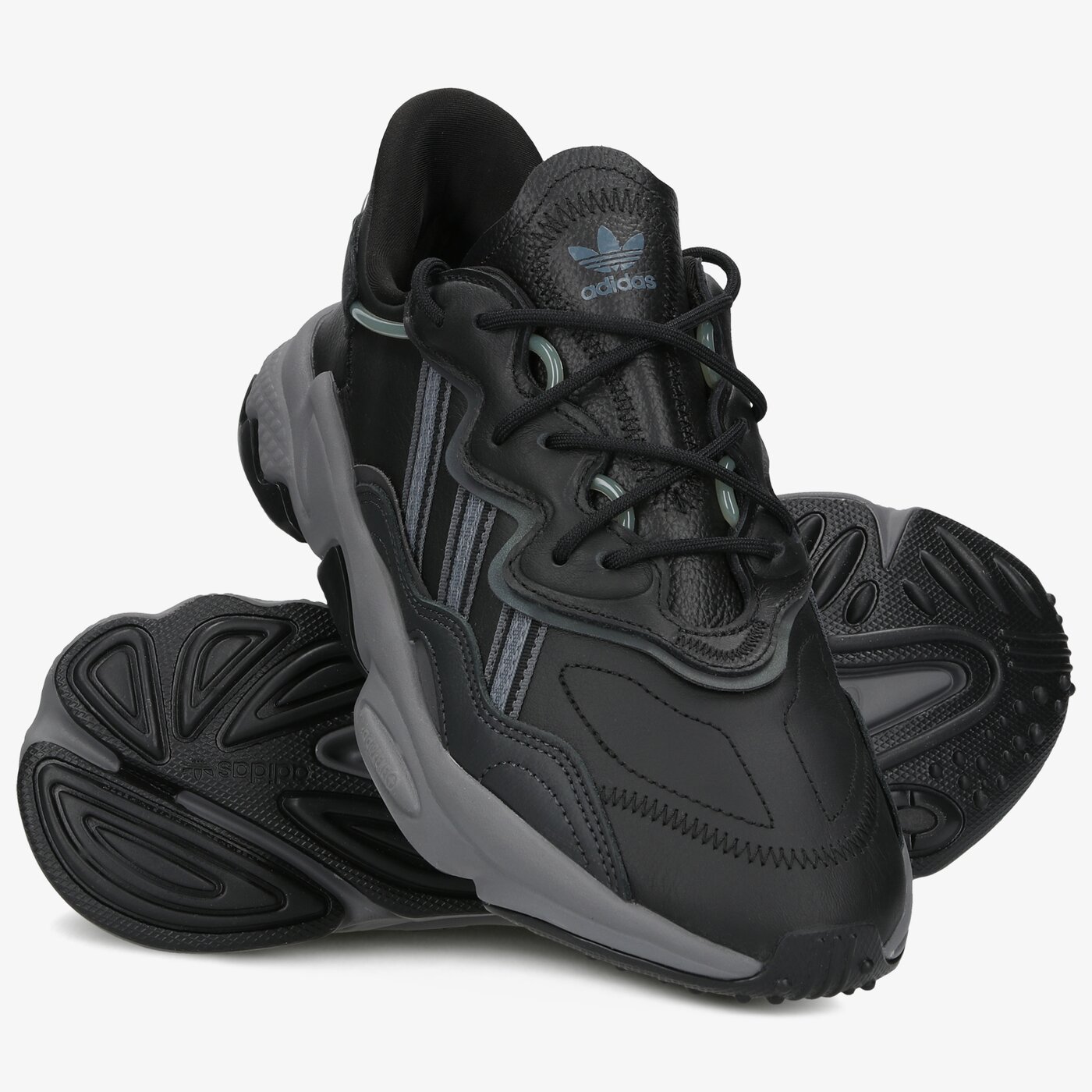 Мъжки маратонки ADIDAS OZWEEGO ee7004 цвят черен