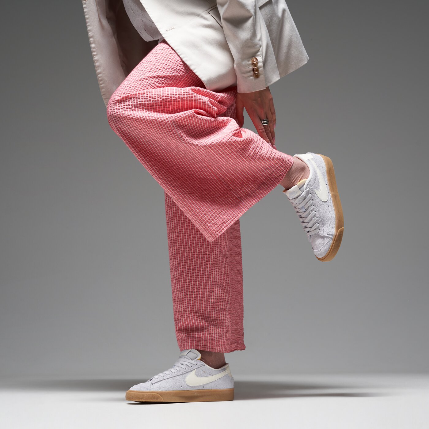 Дамски маратонки NIKE BLAZER LOW '77 VINTAGE fq8060-003 цвят син