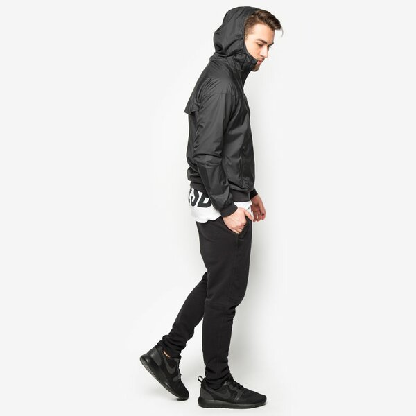 Мъжко зимно яке NIKE ЯКЕ M NSW WR JKT 727324-010 цвят черен