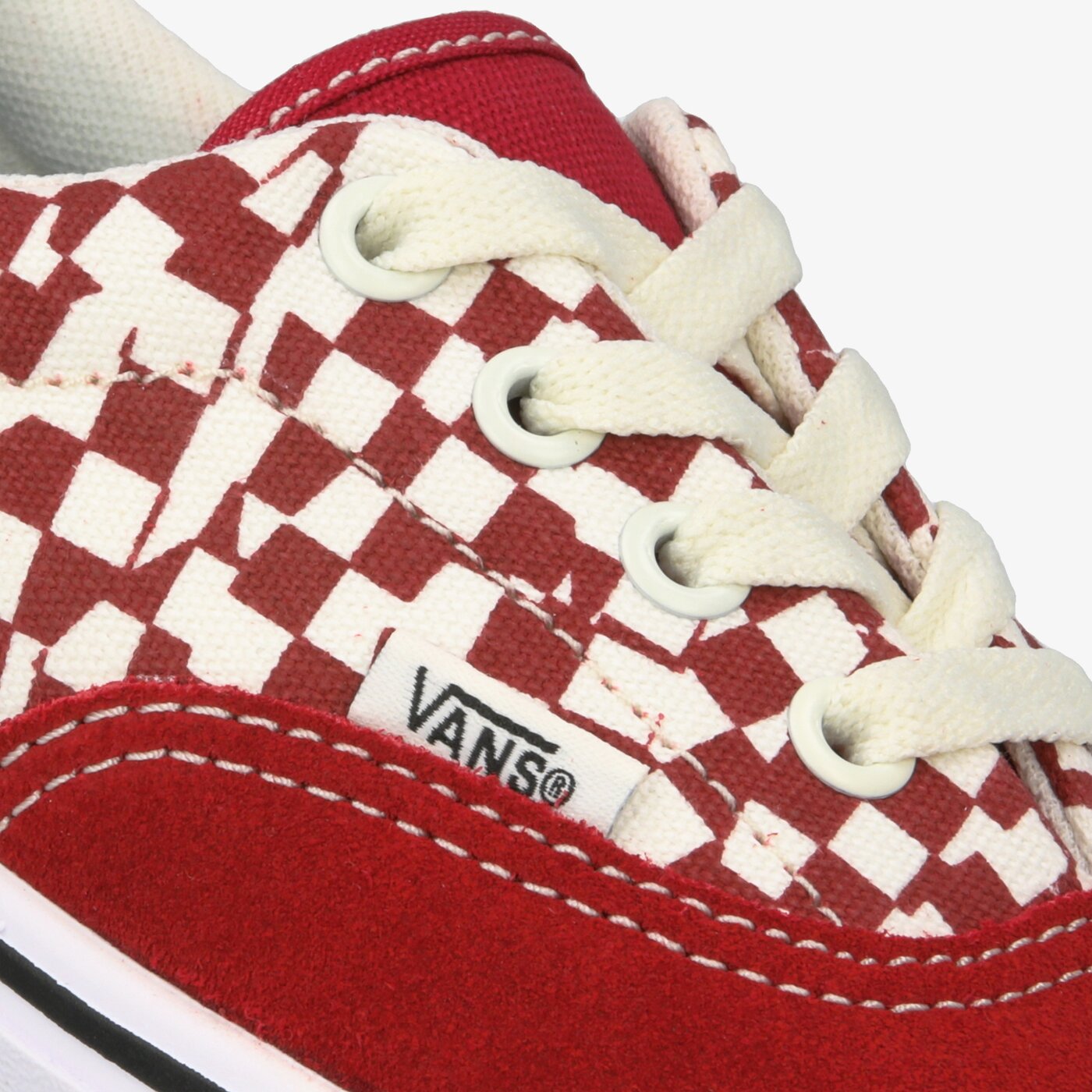 Дамски маратонки VANS UA COMFYCUSH ERA vn0a3wm9v9z1 цвят червен