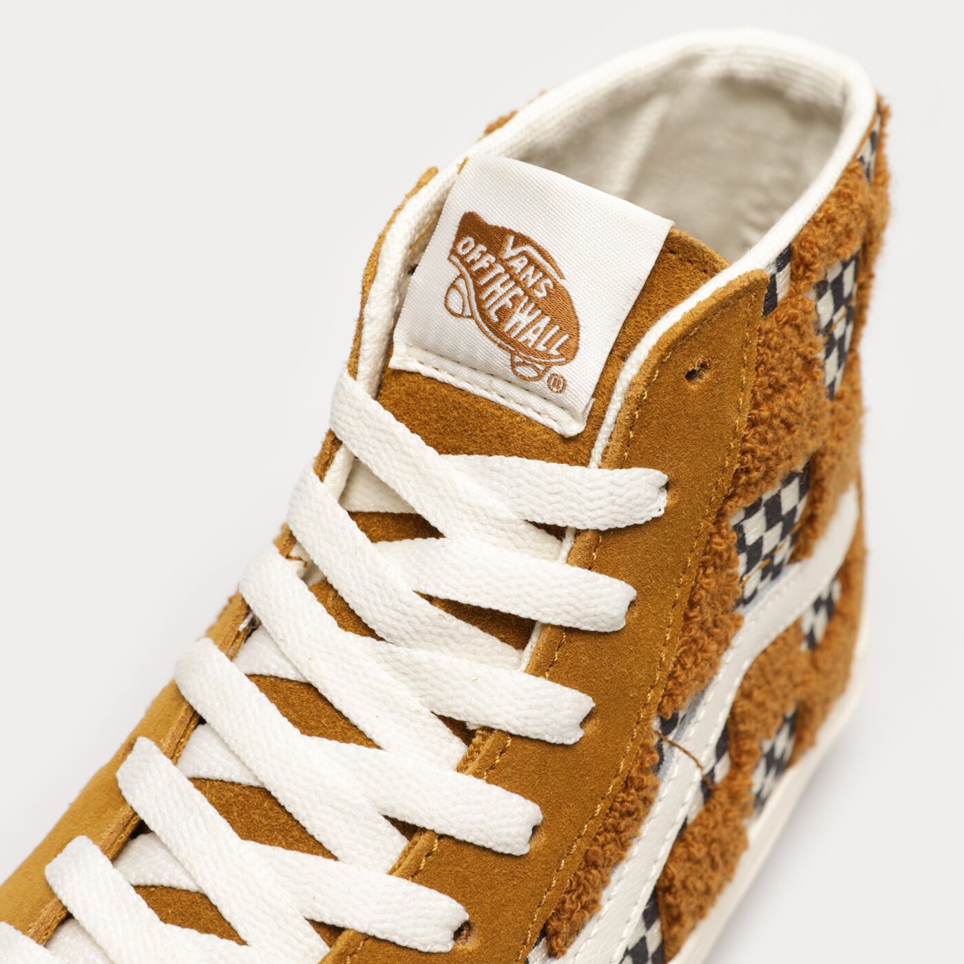 Дамски маратонки VANS SK8-HI TAPERED vn0009qp1m71 цвят горчица