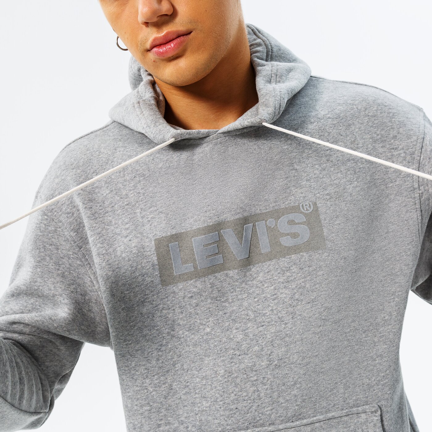 Мъжки суичър LEVI'S СУИТЧЪР С КАЧУЛКА RELAXED GRAPHIC PO 38479-0136 цвят сив