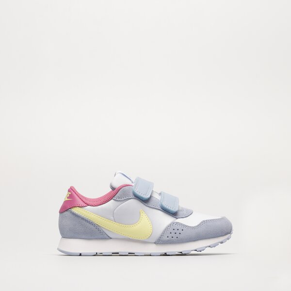 Детски маратонки NIKE MD VALIANT cn8559-407 цвят многоцветен