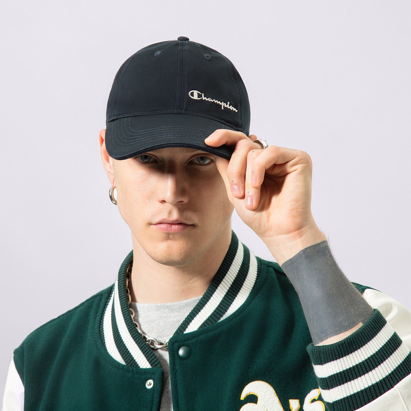 Мъжка шапка с козирка CHAMPION ШАПКА BASEBALL CAP 802340kk001 цвят черен