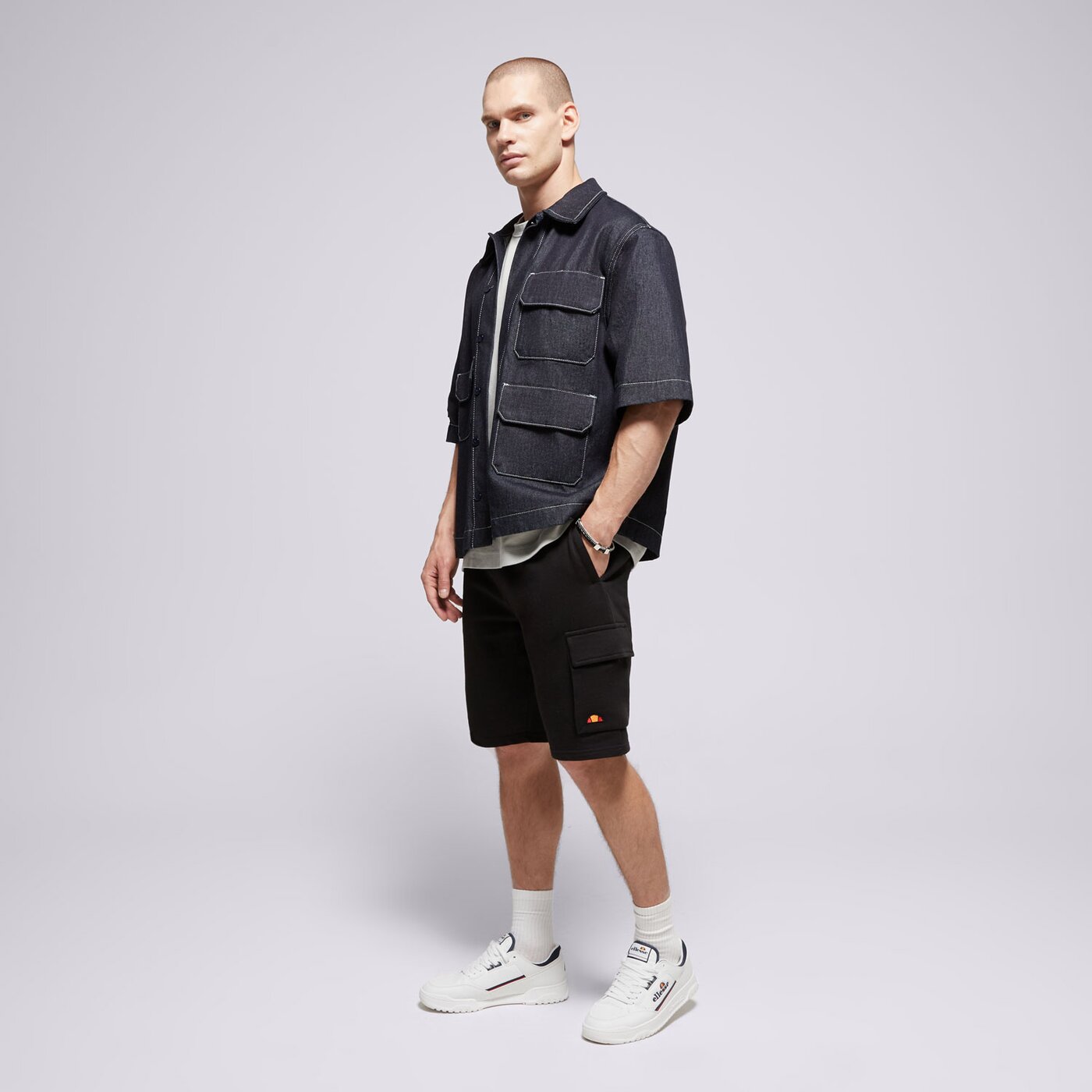Мъжки къси панталони ELLESSE ШОРТИ VIZZINI CARGO SHORTS BLK smg23453011 цвят черен