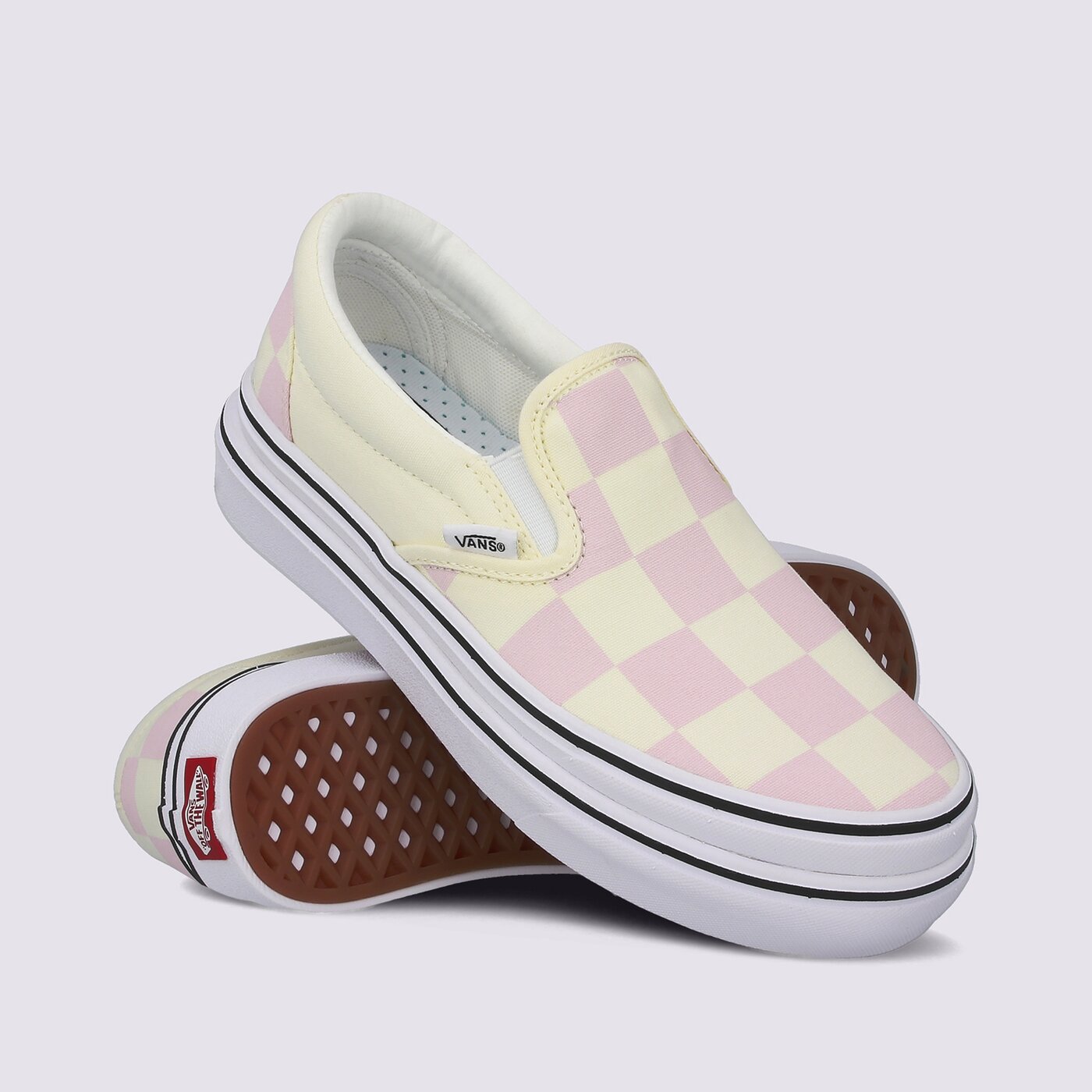 Дамски маратонки VANS UA SUPER COMFYCUSH SLIP-ON vn0a4u1fxt51 цвят бял
