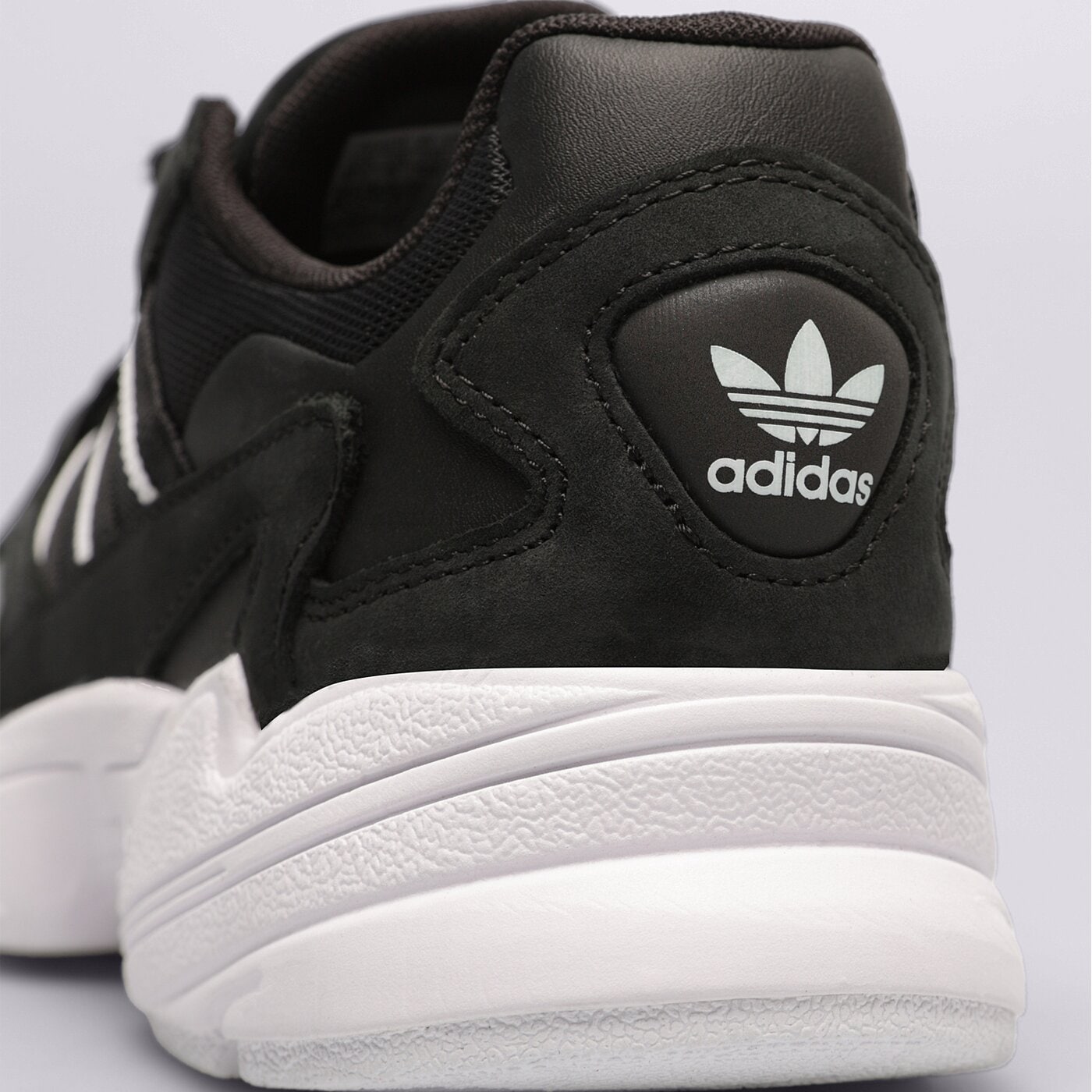 Дамски маратонки ADIDAS FALCON W ig8301 цвят черен