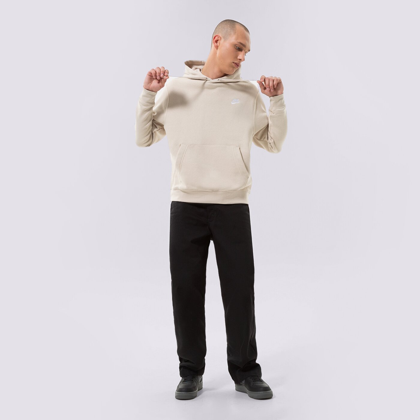 Мъжки суичър NIKE СУИТЧЪР С КАЧУЛКА SPORTSWEAR CLUB FLEECE bv2654-206 цвят бежов