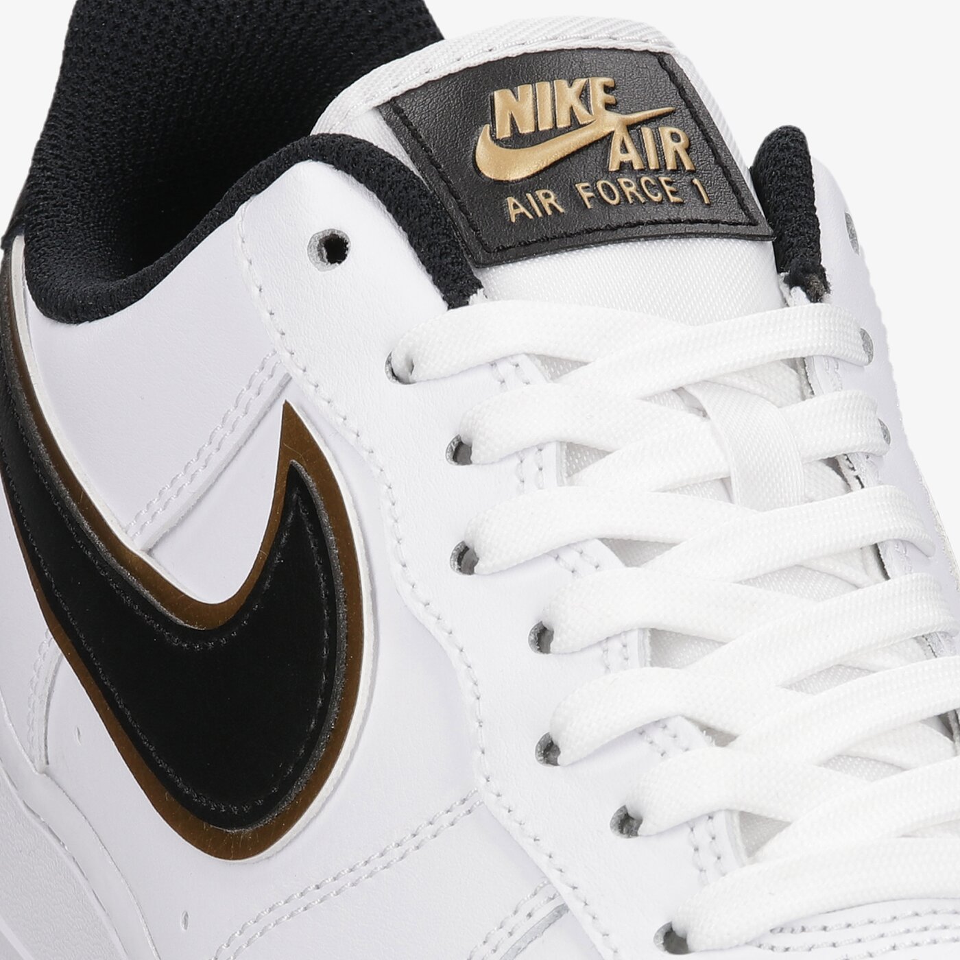 Мъжки маратонки NIKE AIR FORCE 1 '07 LV8 da8481-100 цвят бял