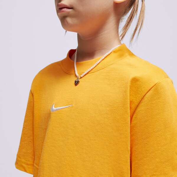 Детска тениска NIKE ТЕНИСКА NIKE SPORTSWEAR dh5750-836 цвят оранжев