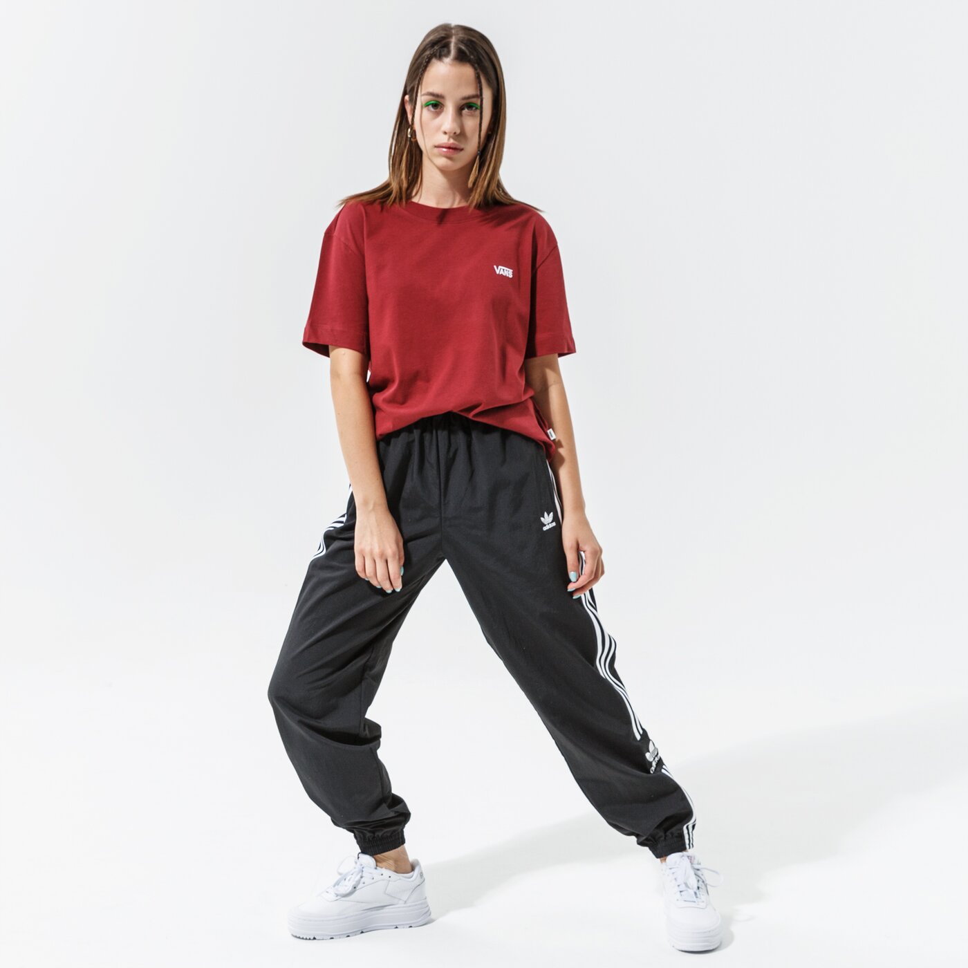 Дамска тениска VANS ТЕНИСКА JUNIOR V BOXY vn0a4mflzbs1 цвят бордо